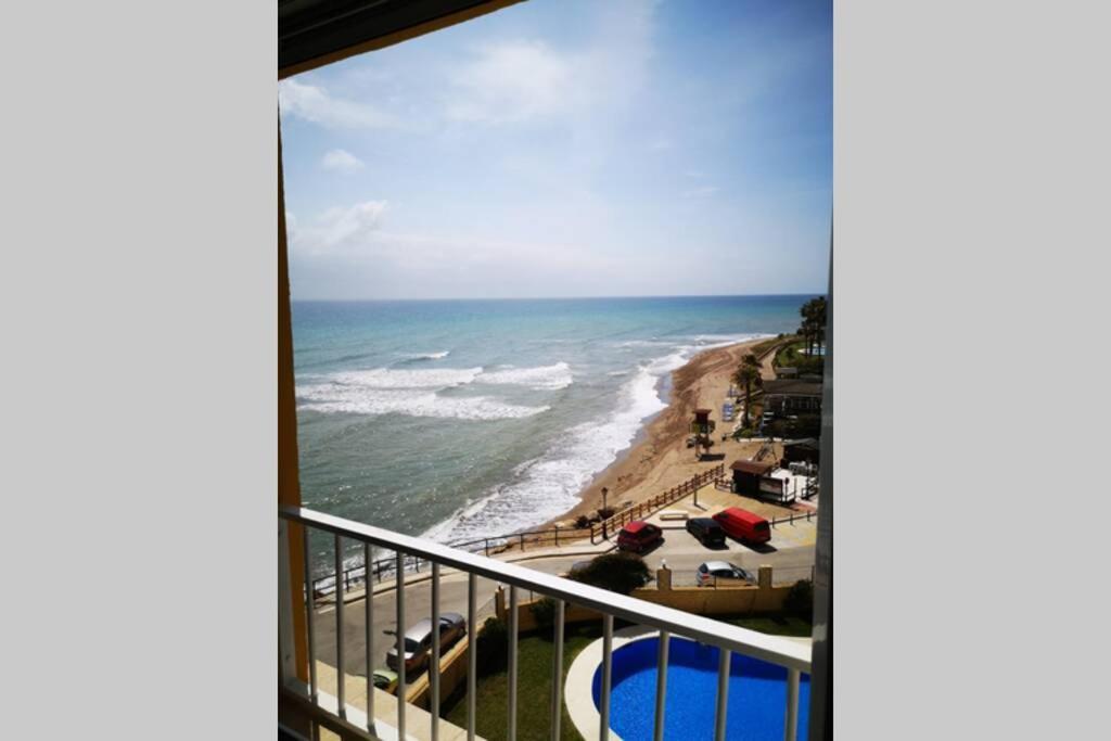 Beachfront Apartment Near Marbella Sitio de Calahonda Bagian luar foto