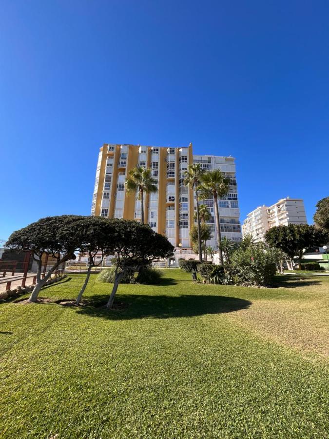 Beachfront Apartment Near Marbella Sitio de Calahonda Bagian luar foto